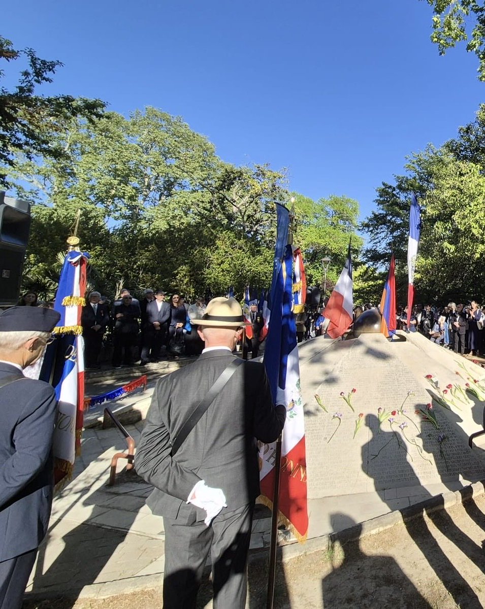 Image de Préfète de l'Hérault - #Cérémonie #mémoire #24avril 
Marin Lassalle, sous-préfet, directeur de cabinet de la préfète de l’#