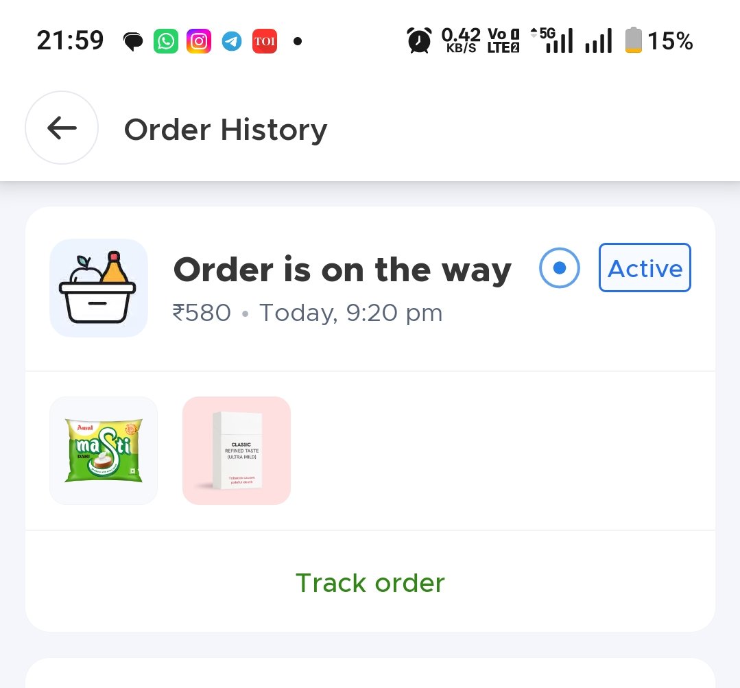 soumyoguin's tweet photo. 40 mints and still blinking. Oh it's blinkit. 

@letsblinkit @Swiggy https://t.co/bLDl1wZFcJ