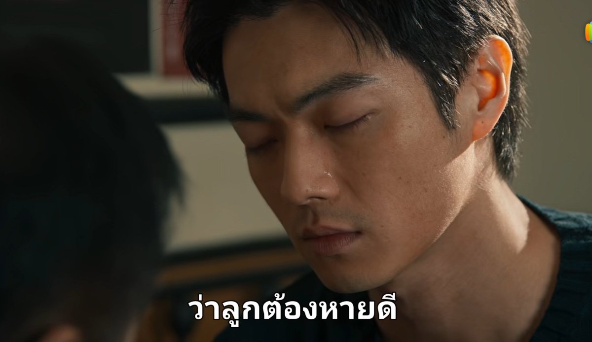 เฉินฮุยจิตใจแกทำด้วยอะไรว่ะตอนนั้น เข้าใจที่แกต้องเลือกเส้นทางนี้เพราะหาเงินรักษาแฟนแต่มันก็มีหลายอาชีพนิที่เลือกได้ คนหล่อๆเก่งๆแบบแกมันจะหางานยากอยู่หรอ เห็นไหมพอคิดได้มันก็สายแล้ว 

ปล.อินเกินบทคนดู ข่ายเล่นดีมากชื่นอีกหน่อย
#800เมตรคดีปิดตายมรณะ #สวีข่าย #XuKai