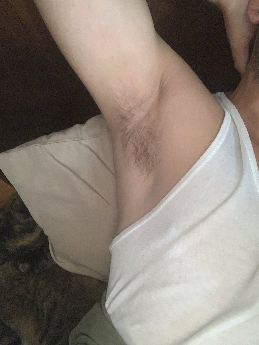 Lookincashfg's tweet image. Buenas! 
Qué ganas de tener a un maricón oliéndome la axila en lo que termino de despertar.
#findom
#Cashmaster
#Master
#Cashfag