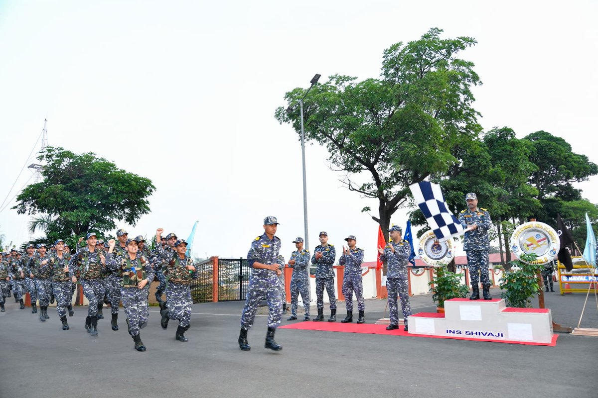 IN_INSShivaji's tweet image. Dare to Endure ⚓

#CampAgnipath — where #Courage meets #Preparation

The 4th edition of #CampAgnipath at @IN_INSShivaji was flagged off by Cmde S Parthiban, Commanding Officer on 24 Apr 26. Over three intense days, Agniveers will participate in navigation treks, watermanship &amp;amp;