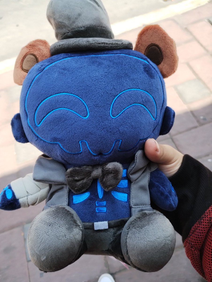 funtime_ely's tweet photo. This little guy arrived today! 

#thelivingtombstone @LivingTombstone @youtooz https://t.co/8HAEwPAllI