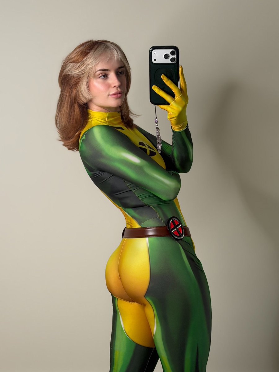 rogue from x-men / marvel rivals https://t.co/f0aVArxUET
