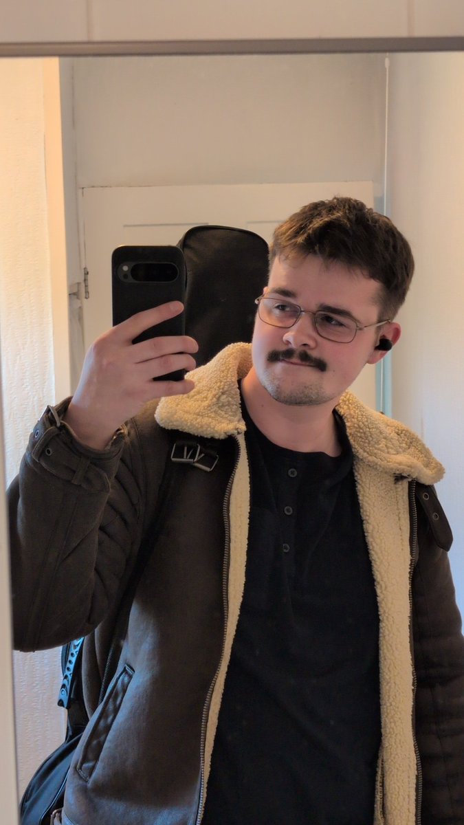ThunderDaddy tweet media