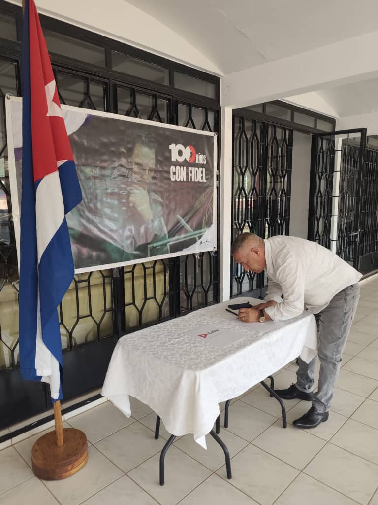 Embajada de Cuba en Burkina Faso tweet media