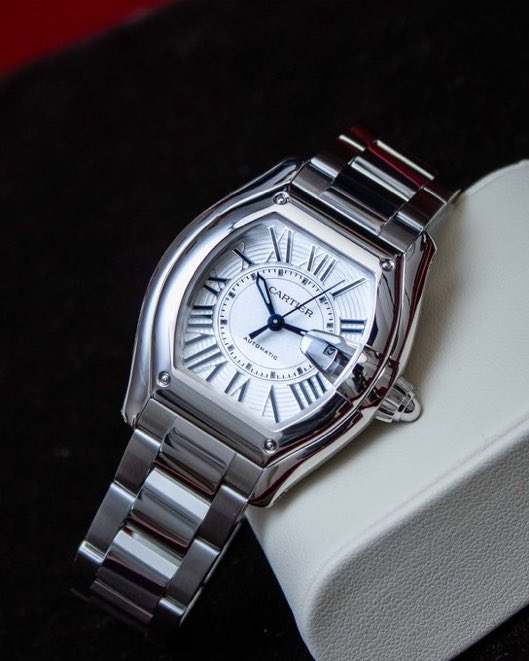 TheSlowTick's tweet image. Cartier
📸: @aBlogtoWatch 
#Cartier #watches #luxury