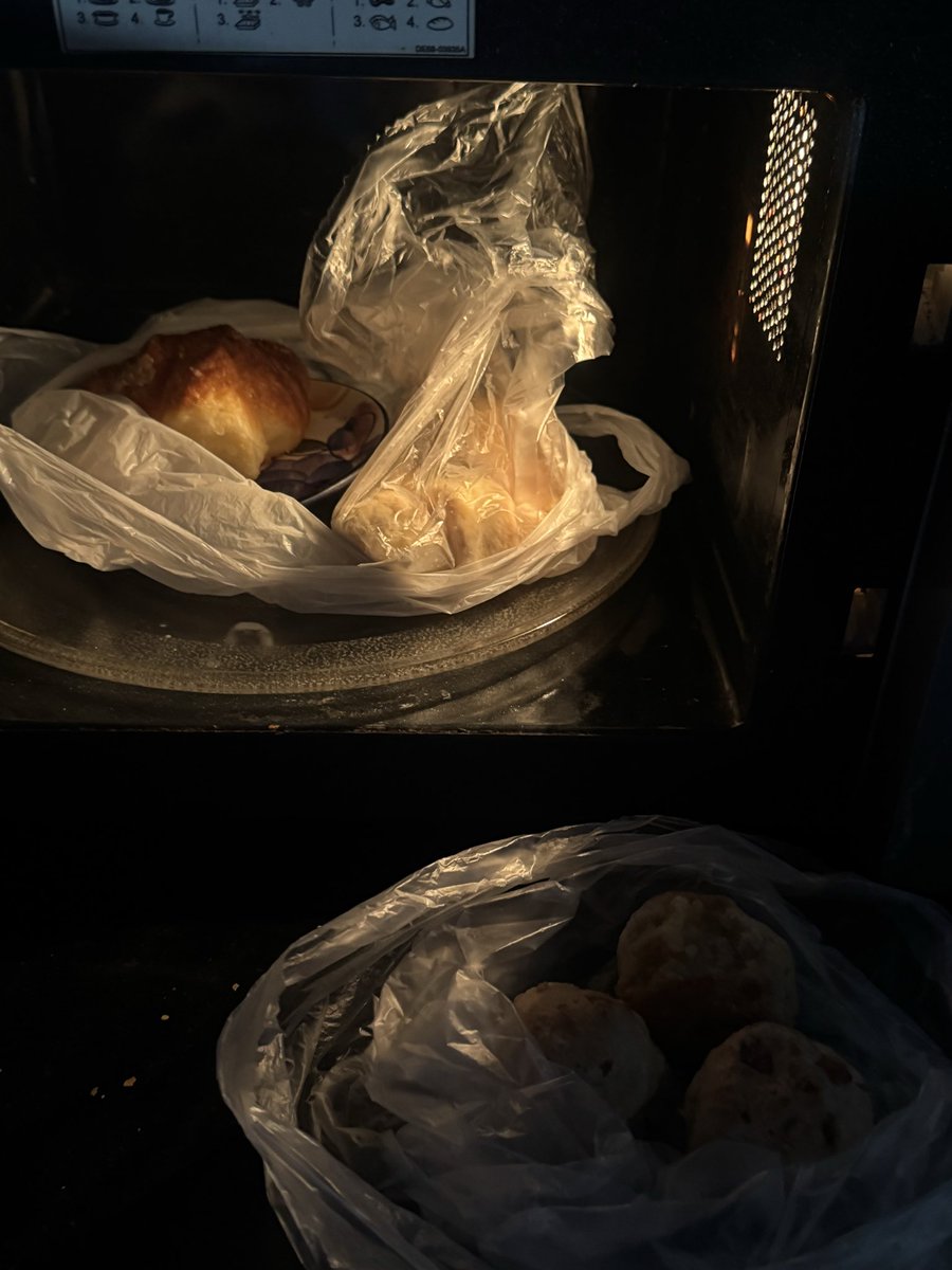 es mentira pia no tweet media