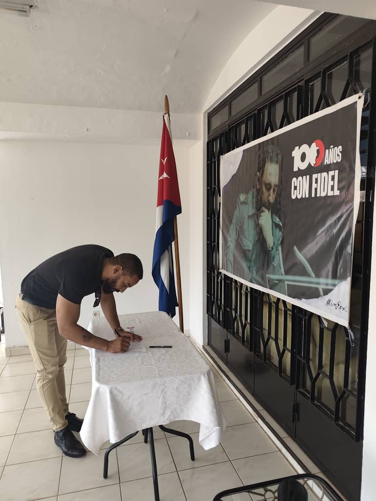 Embajada de Cuba en Burkina Faso tweet media