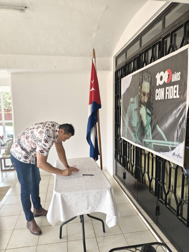 Embajada de Cuba en Burkina Faso tweet media