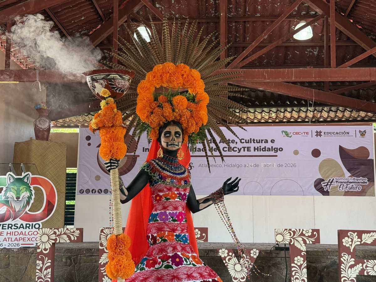 CecyteHuautla's tweet photo. Con mucha alegría y orgullo presentamos a la alumna Jasleen de la Cruz y al alumno Kevin Flores, ganadores del Primer Lugar en la categoría de “Presentación de día de muertos con catrinas” en el Festival Estatal de Arte, Cultura e Interculturalidad del CECyTE Hidalgo. https://t.co/FCMvyw9oHA