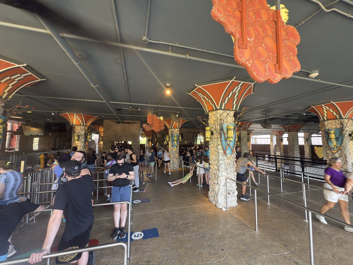 Amusement Insider tweet media