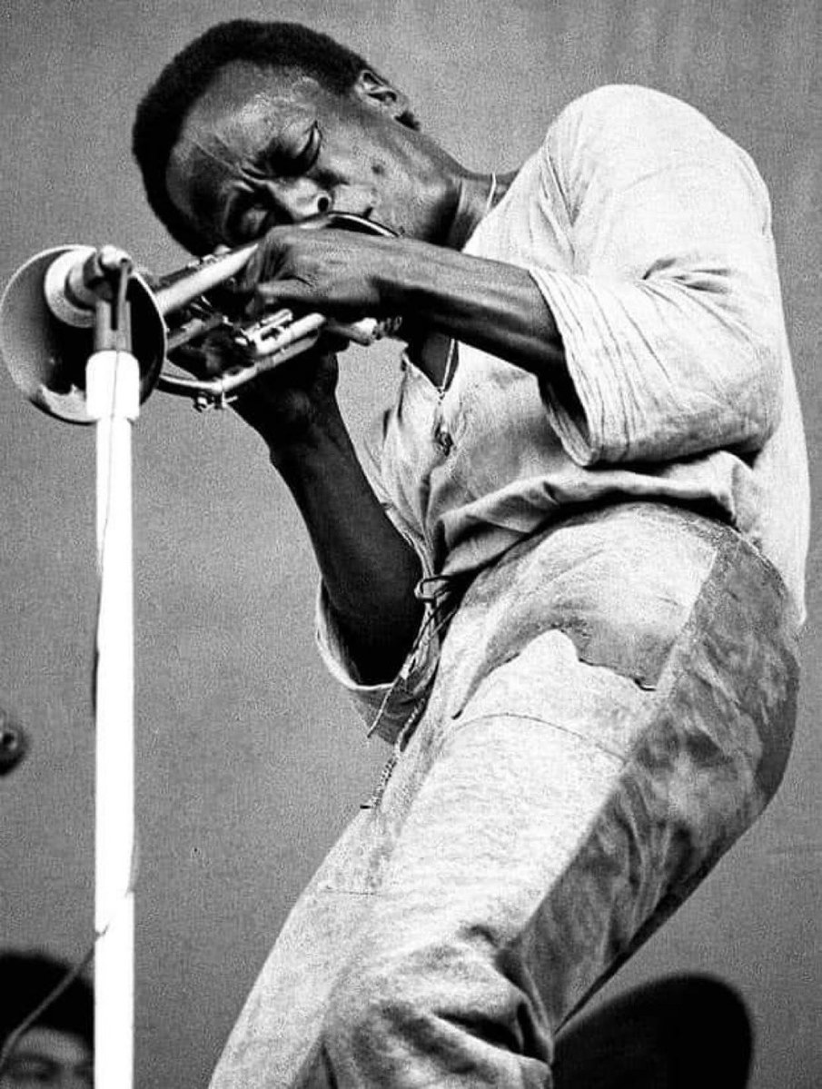 Melodies & Masterpieces tweet media