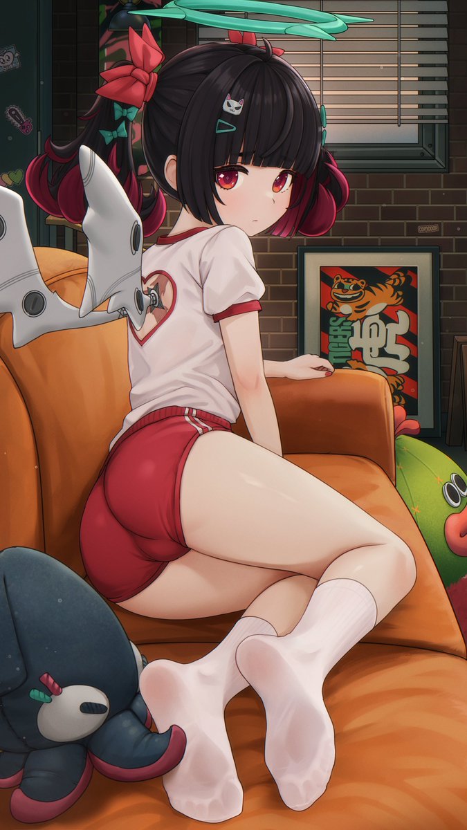 Digging into your walls tweet media