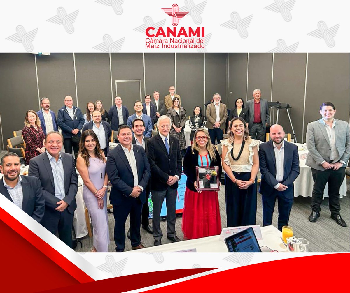 CANAMIOrgMx's tweet photo. Agradecemos a la Mtra. Andrea Genoveva Solano, titular de la Unidad de Normatividad, Competitividad y Competencia de la Secetaría de Economía, por habernos acompañado en la tercera reunión de nuestro Consejo Directivo de la CANAMI. (1/2) https://t.co/h2AAv3vQiX