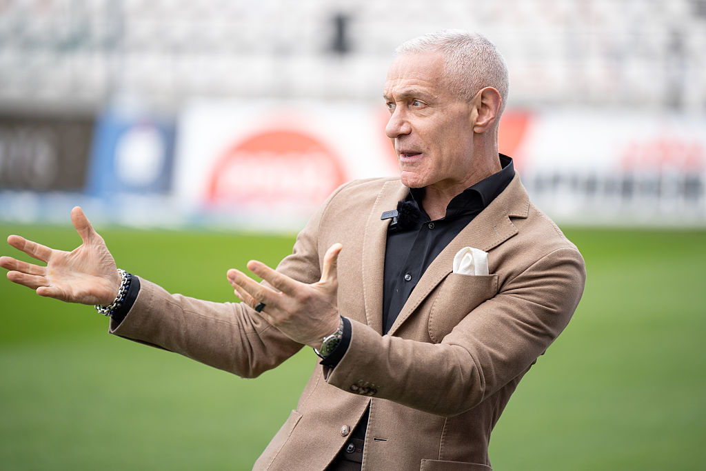 Pete Thamel tweet media