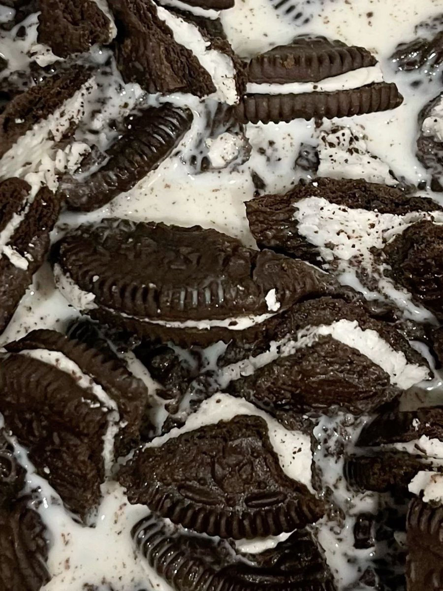 tiranyamisu's tweet image. Food poll but it’s cookies &amp;amp; cream vs cookie dough

An interactive this or that distraction thread for edtwt and anyone else who wants to join :3

୧ 🍰‧₊˚ 🍓 ⋅ ☆

#foodpoll #shedtwt 🧵🪡