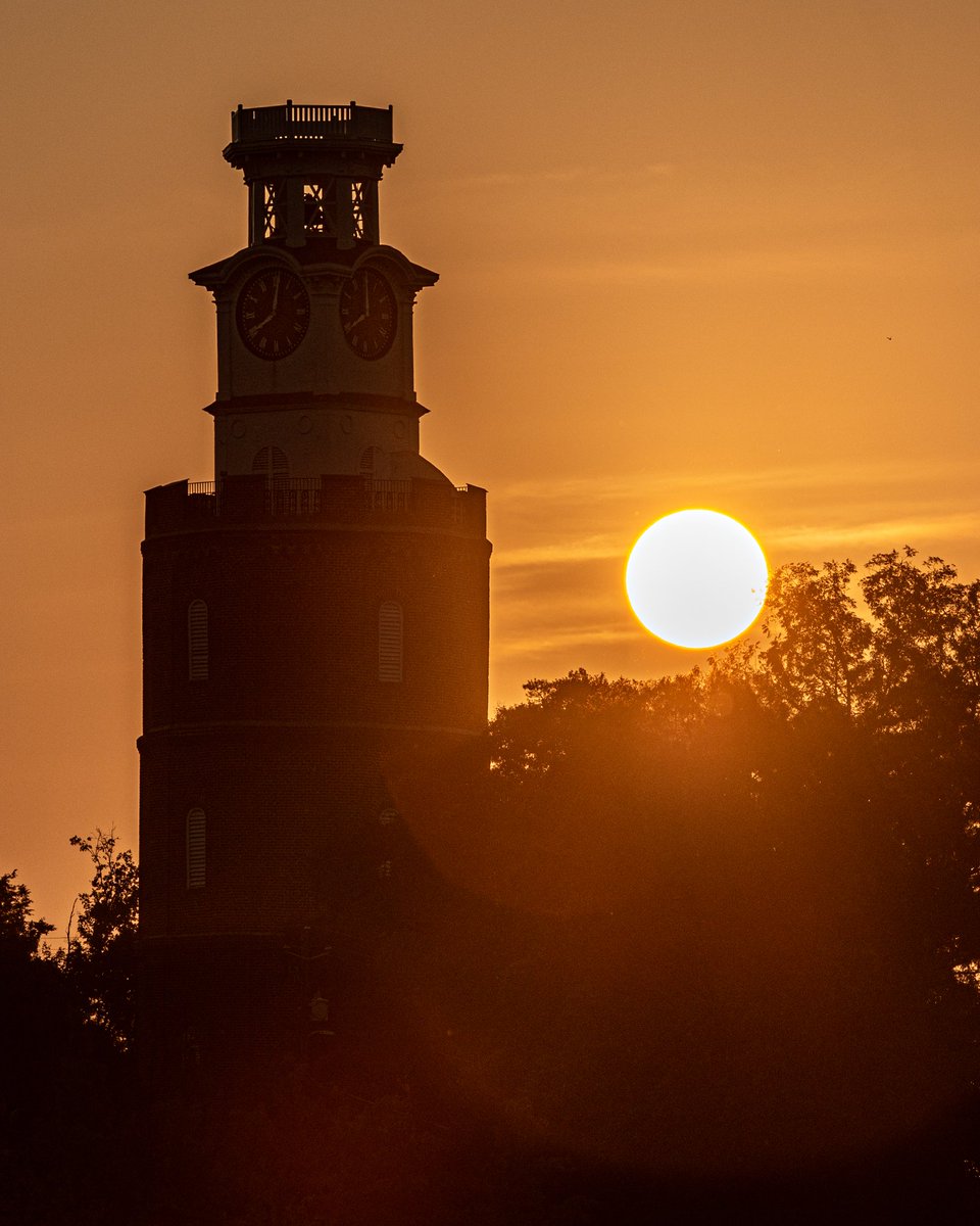 Eyes Wide Open 👀 tweet media