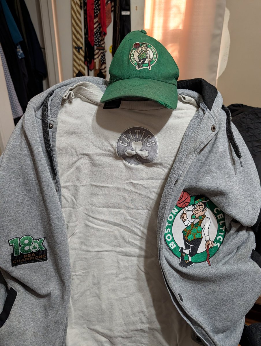 DustinCzarny's tweet image. Game 3 fit to root on the @Celtics.  We took a step back and will need our inner iron man to go on the road and win.

#CelticPride #allweneedis16wins #banner19 #1down15togo #yougotboston