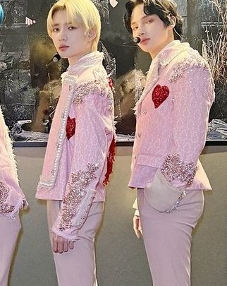 cath & dog 𖣂 VAI VER O BTS tweet media