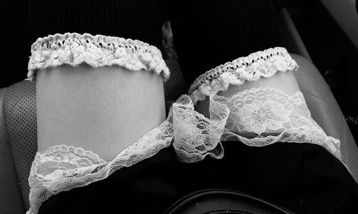 rottendollzzz's tweet image. ⠀
                 𝄞      black &amp;amp; white food poll
⠀         non (sh)edtwt dni  𓈒   #edtwt #shedtwt #foodpoll #distractiontwt ♡ cals don’t count