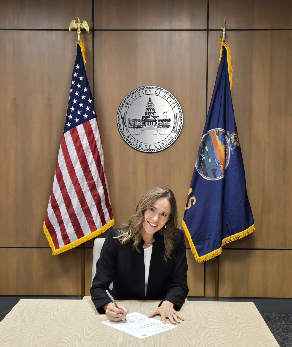 KatyforKansas's tweet photo. It’s official—we’re on the ballot! 🗳️
Grateful for my husband’s support, my mom’s belief in no limits, my dad’s example to do what’s right, and my kids who inspire me every day.
Now, let’s get to work. https://t.co/BzpQ3O2pdm