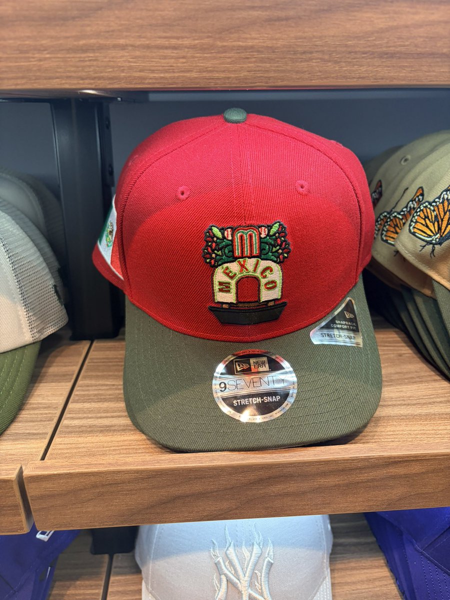 KrissySD's tweet photo. New Era in Mexico City has hats but they’re not cheap! https://t.co/GGa4Y8y7jQ
