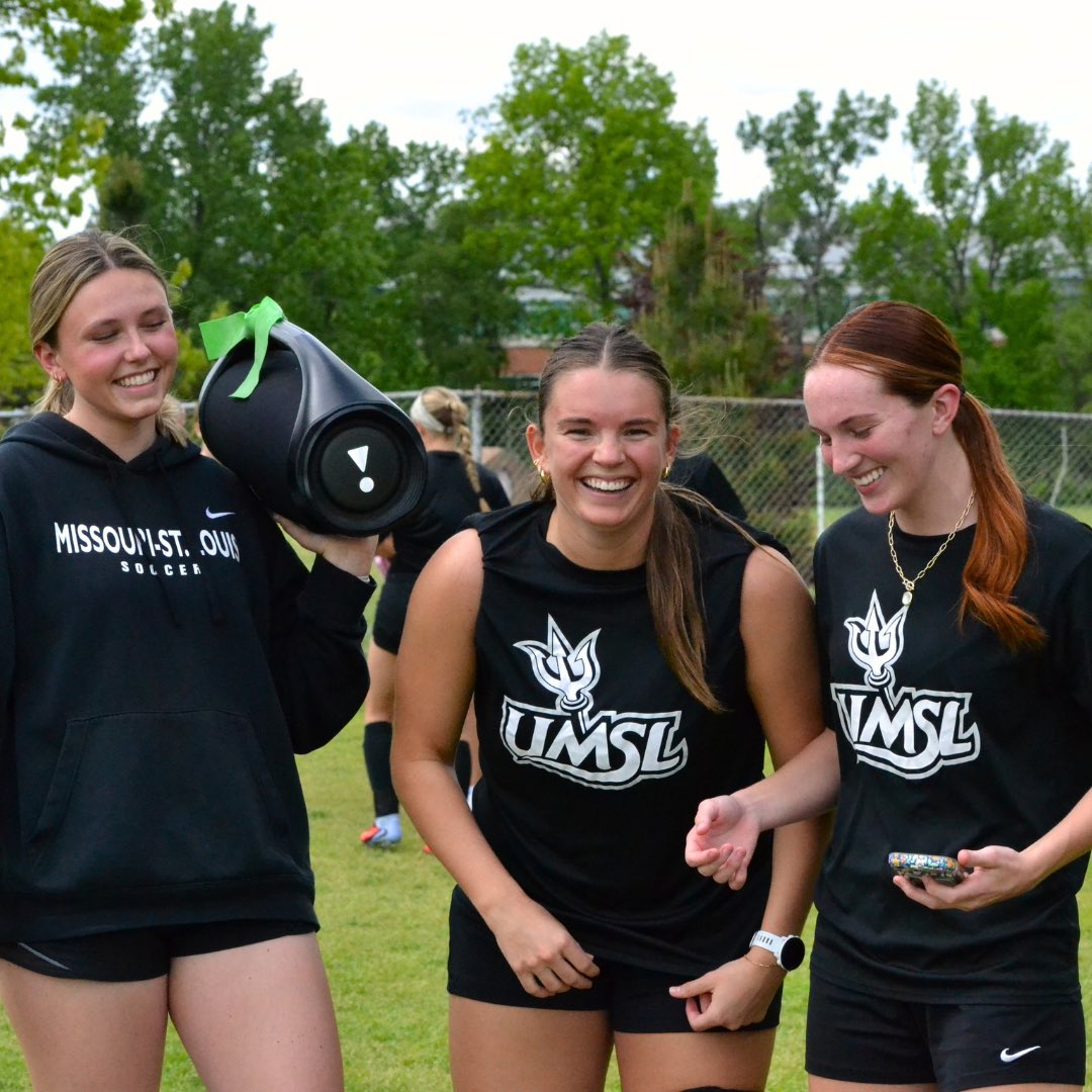 UMSL Women's Soccer tweet media