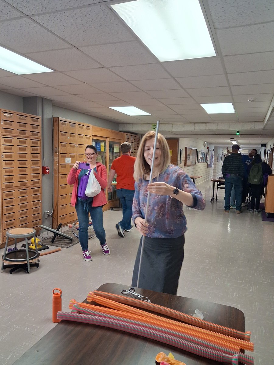 KSUPhysics's tweet image. That’s a wrap on #KState Open House 2026! ⚛️🍦
From the Union to Cardwell Hall, the energy was electric! ⚡️

Thanks to our Physics Club stars (V. Sanders, Z. Holdsworth, C. Chacon, J. Cox, S. Dayal) for the hit LN2 ice cream, and our faculty/staff crew: B. Fennell, V. Kumarappan,