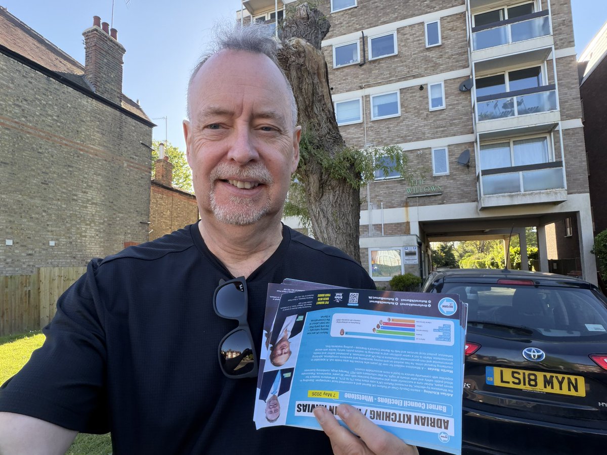 Adrian_Kitching's tweet photo. Lots of pledges today 🩵 Barnet wants Reform @ReformUKBarnet https://t.co/AZqaH0euG2