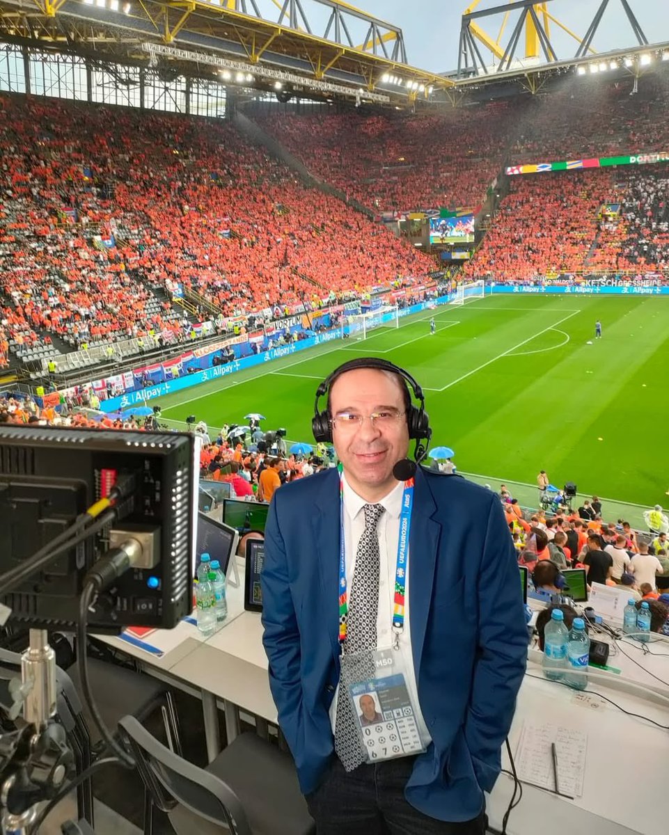 عمرو tweet media