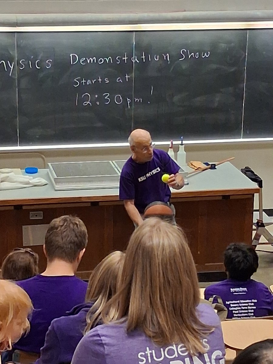KSUPhysics's tweet image. That’s a wrap on #KState Open House 2026! ⚛️🍦
From the Union to Cardwell Hall, the energy was electric! ⚡️

Thanks to our Physics Club stars (V. Sanders, Z. Holdsworth, C. Chacon, J. Cox, S. Dayal) for the hit LN2 ice cream, and our faculty/staff crew: B. Fennell, V. Kumarappan,