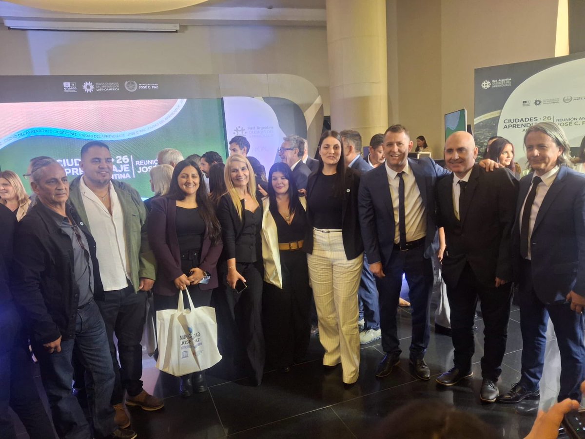 DamiGonzalez45's tweet photo. En el día de ayer junto a mis compañeros y compañeras concejales del bloque tuvimos el honor de acompañar al Vicepresidente del Senado y Vicepresidente de UNESCO @ishiiargentina.ok en la 6ta Conferencia Internacional de la Red Ciudades de Aprendizaje https://t.co/S6mYXrReeS