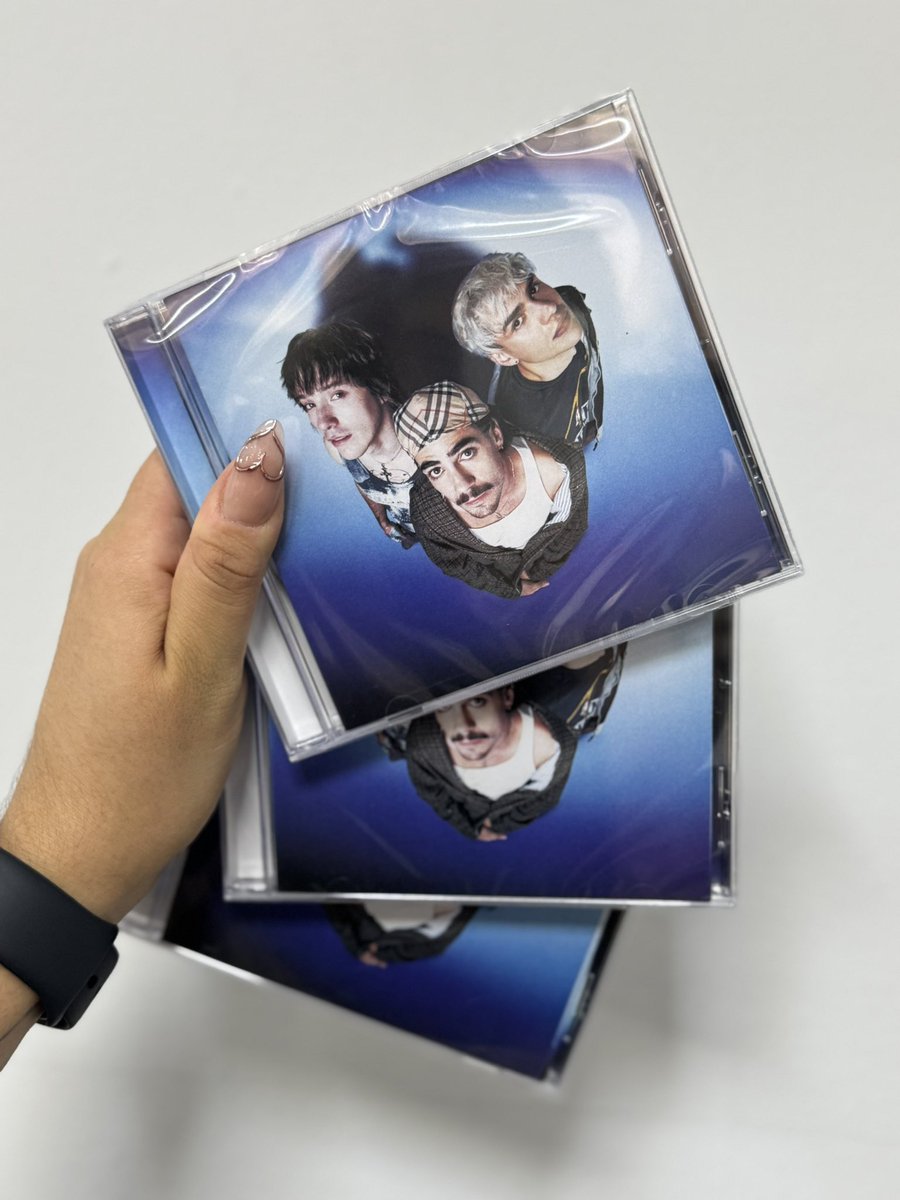 The party girls💙 tweet media