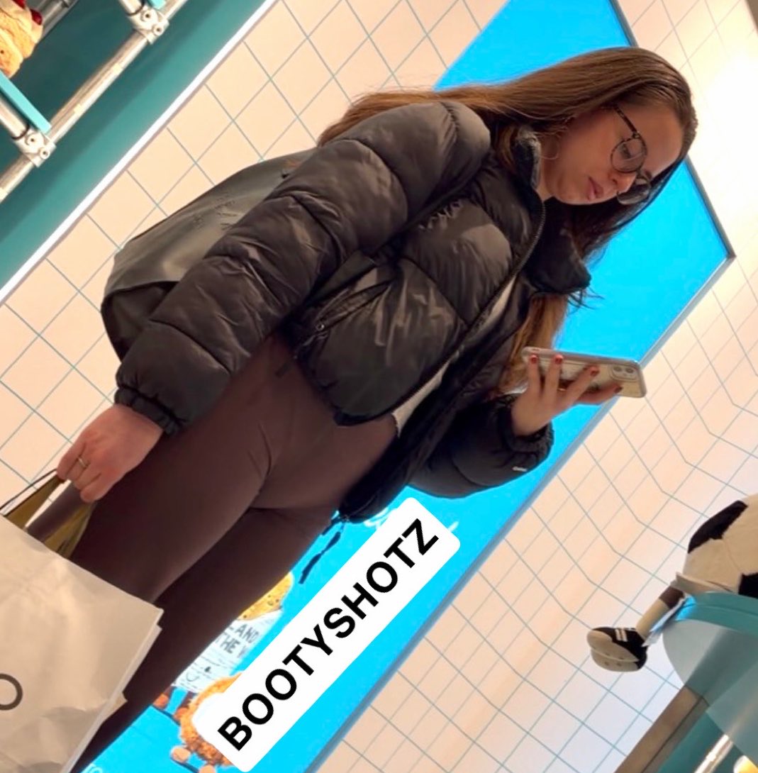 BootyShotz tweet media