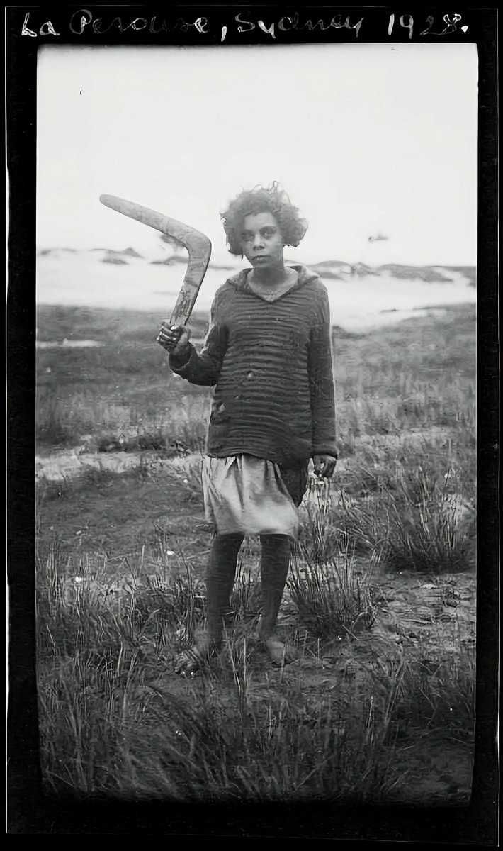 pastarchive's tweet image. "Aboriginal girl holding a boomerang at La Perouse, Sydney, 1928" (Australia)