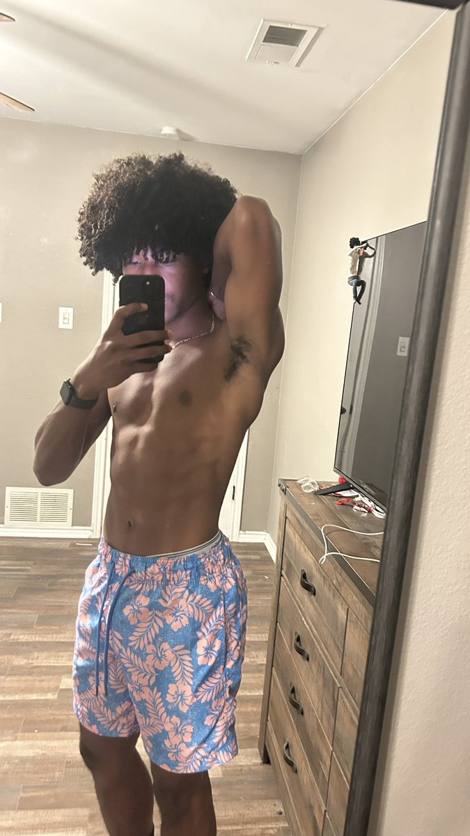 jadedjay08 tweet media