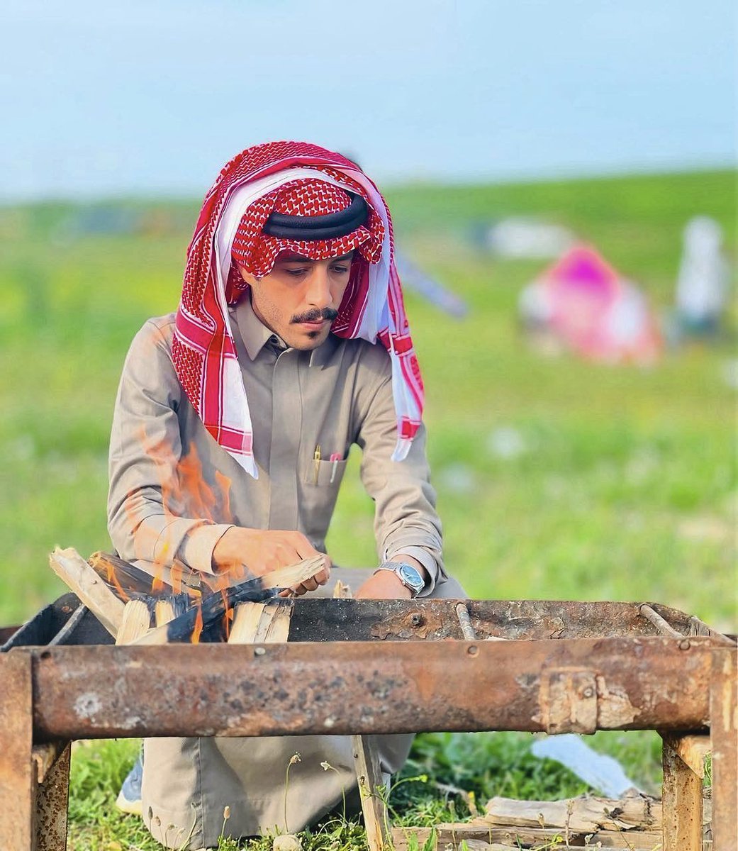 _1f65's tweet photo. كان لك عــزً بذلي فـ تعقب
والله الا تبطي وحبلك قصير 
#طلال_الرشيد https://t.co/RMj6vcVy0x