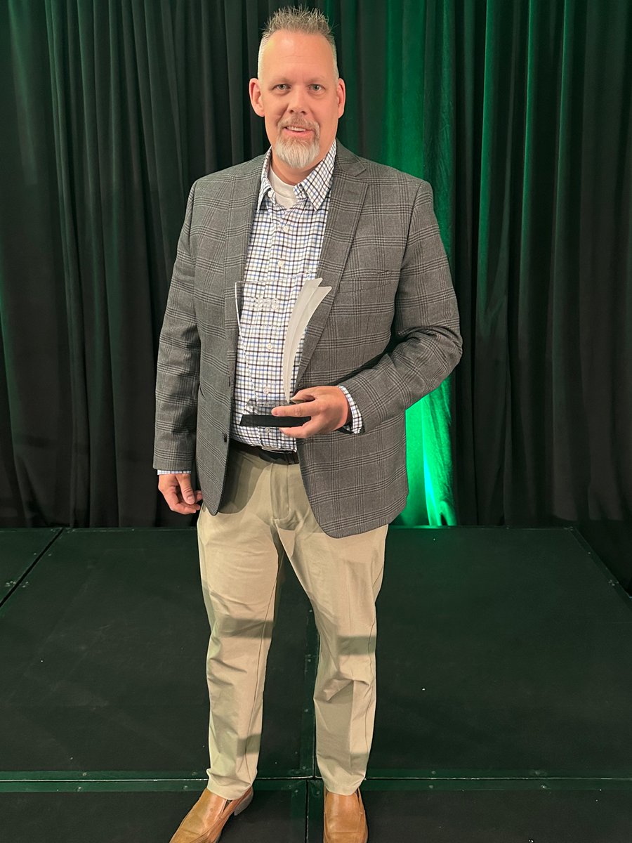 ACNSC's tweet photo. Congrats to Dave Schad, recognized at our 2026 Southwest Safety Conference as a Howard Pyle Safety Award winner!

From workplace safety to opioid response training, his work is saving lives across AZ.

#SWSC26 https://t.co/YMLT6qo3bQ