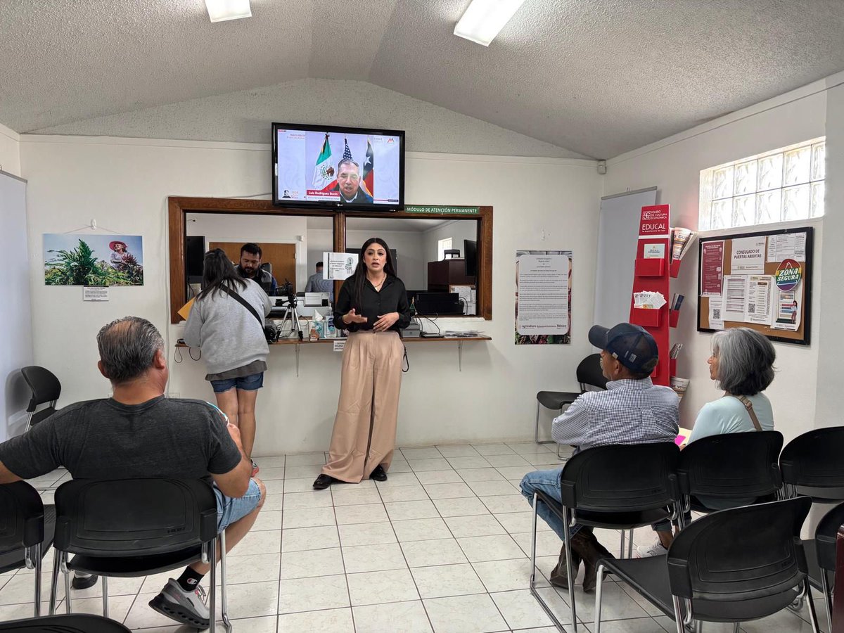 📣 En esta semana, el cónsul titular y el equipo de protección conversaron con el público asistente en #TuConsulado sobre #ConoceYEjerceTusDerechos .

Para orientación o asistencia consular, llama al CIAM:

📲 520-623-7874

📞 Línea de emergencias: 432-238-7933.