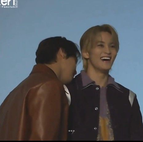 neogotmybackzzz's tweet photo. interesting phenomenon of an omega scenting his alpha https://t.co/kQzr46DVbF