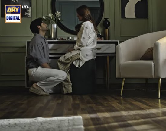 MY WHOLE HEART , they are just too cute 💕☹️ 

shuja as salman is literally a dream istg and kubra reciprocating his energy back is so wholesome to watch 

#Drbahu