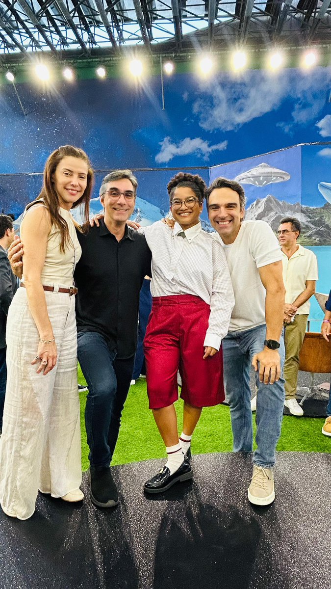 Como diz meu amigo Tadeu Schmidt, vamos viver em paz e deixar as tretas para o BBB27.