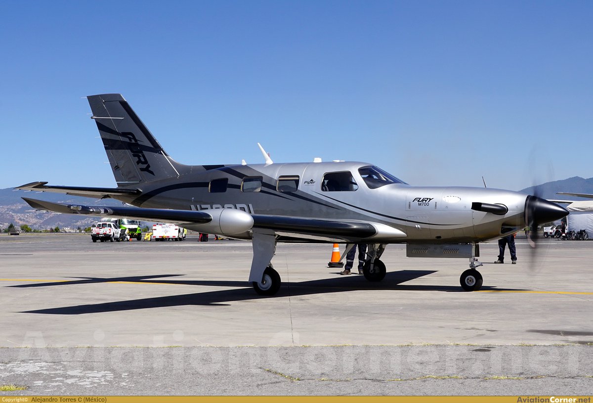 AlekzTC's tweet image. AviationCorner.net - Fotografía aeronáutica - Piper PA-46-701TP M700 Fury aviationcorner.net/show_photo.asp… a través de @aviationcorner #piperaircraft #M700 #Fury #AeroExpo26 #AvGeek #aviationphotography