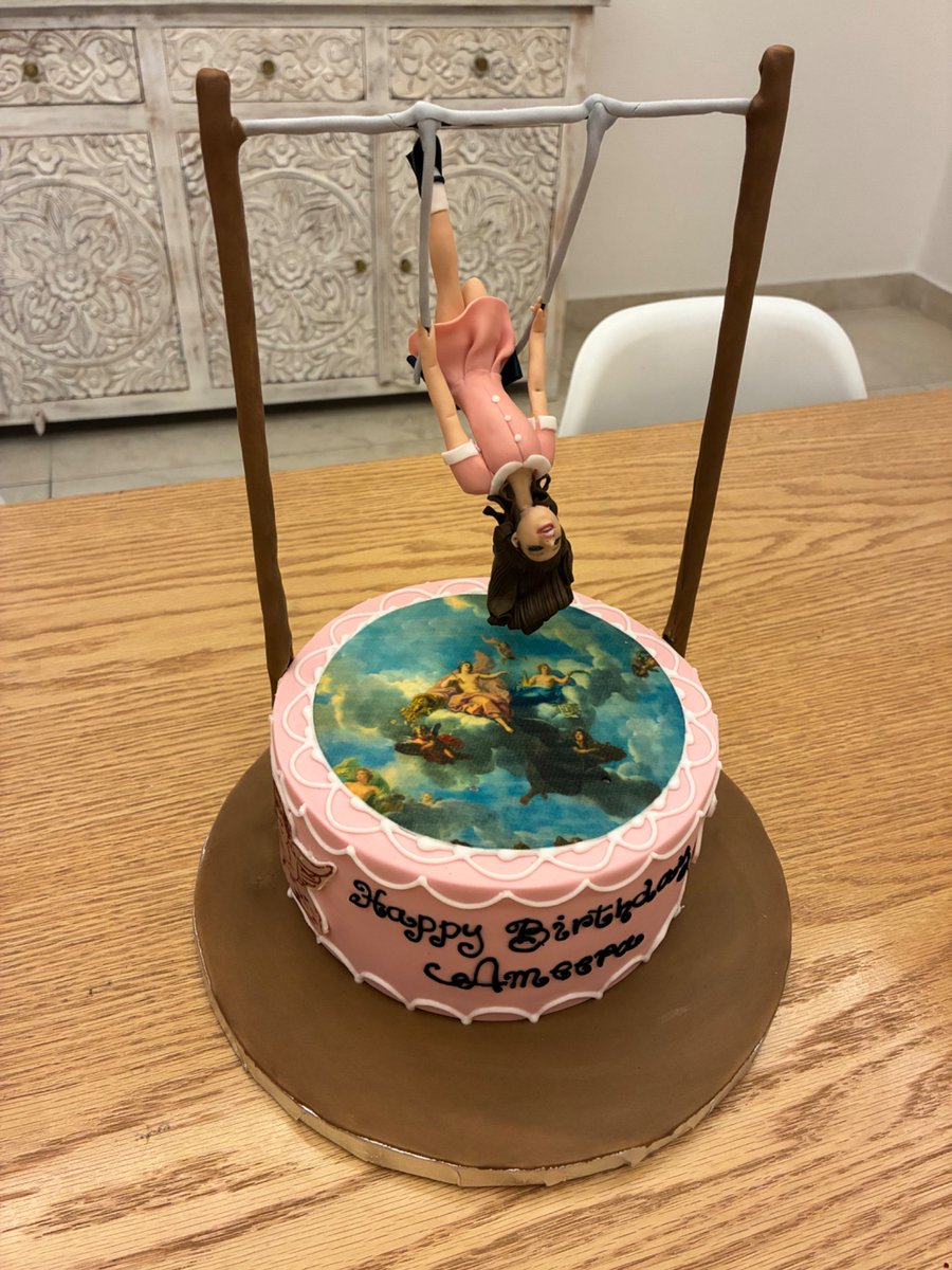 ameera HAS DROP DEAD 🩷 tweet media