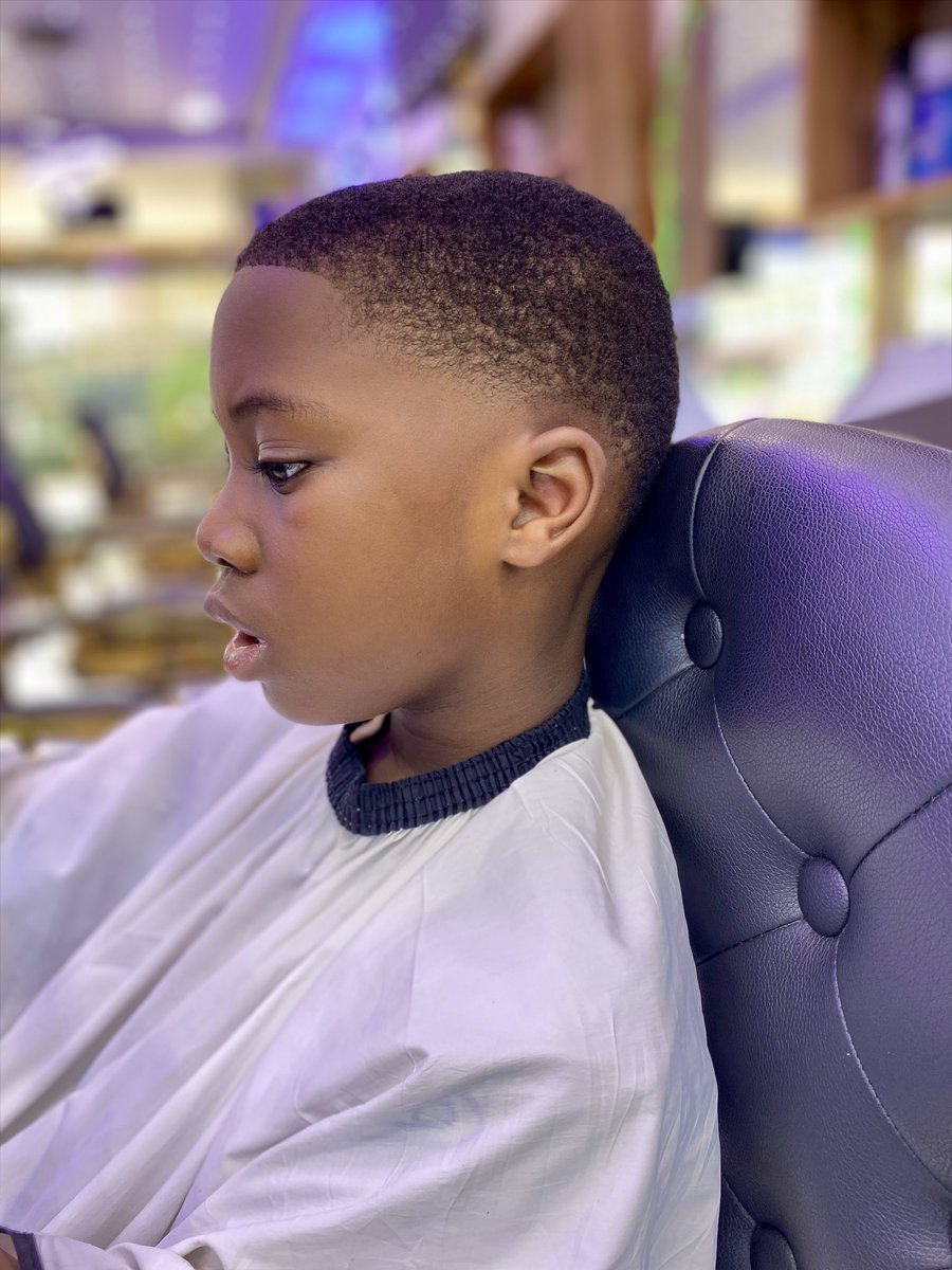BillionaireCut's tweet photo. We keep it cool, calm, clean and fresh with the adorable young kings here always.ππ₯βοΈ
Book Us Now! β¬οΈ
Call/WhatsApp us +233544191868 for a swift response.
Follow, Like, Comment and Retweet.β€οΈ
#billionairescut #billionairescutvibes #stayclean #lookfresh #cleanfade #feelgood https://t.co/FzN32BK5x0