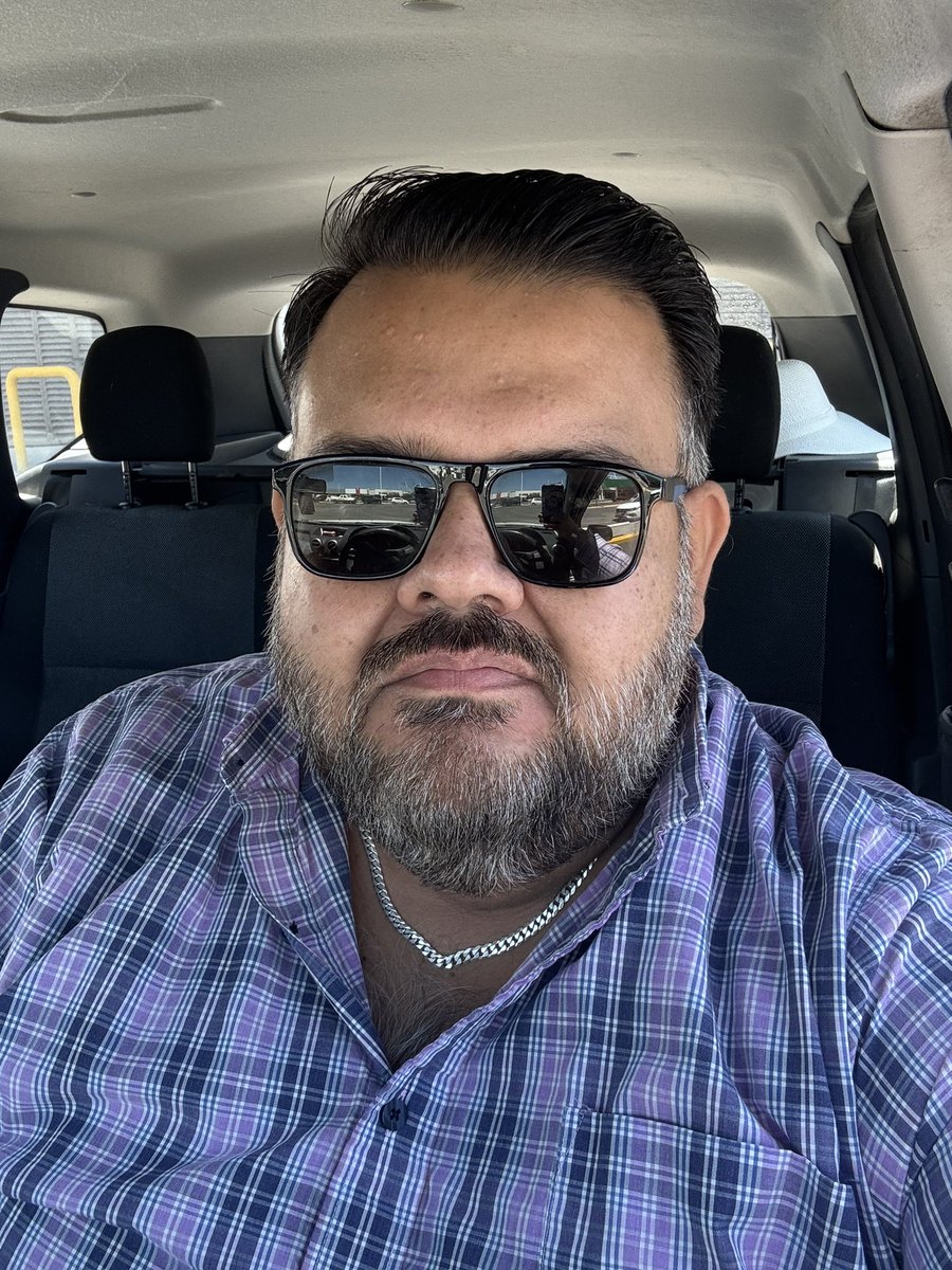 GersonGCisneros's tweet image. Mood de viernes #selfie #me