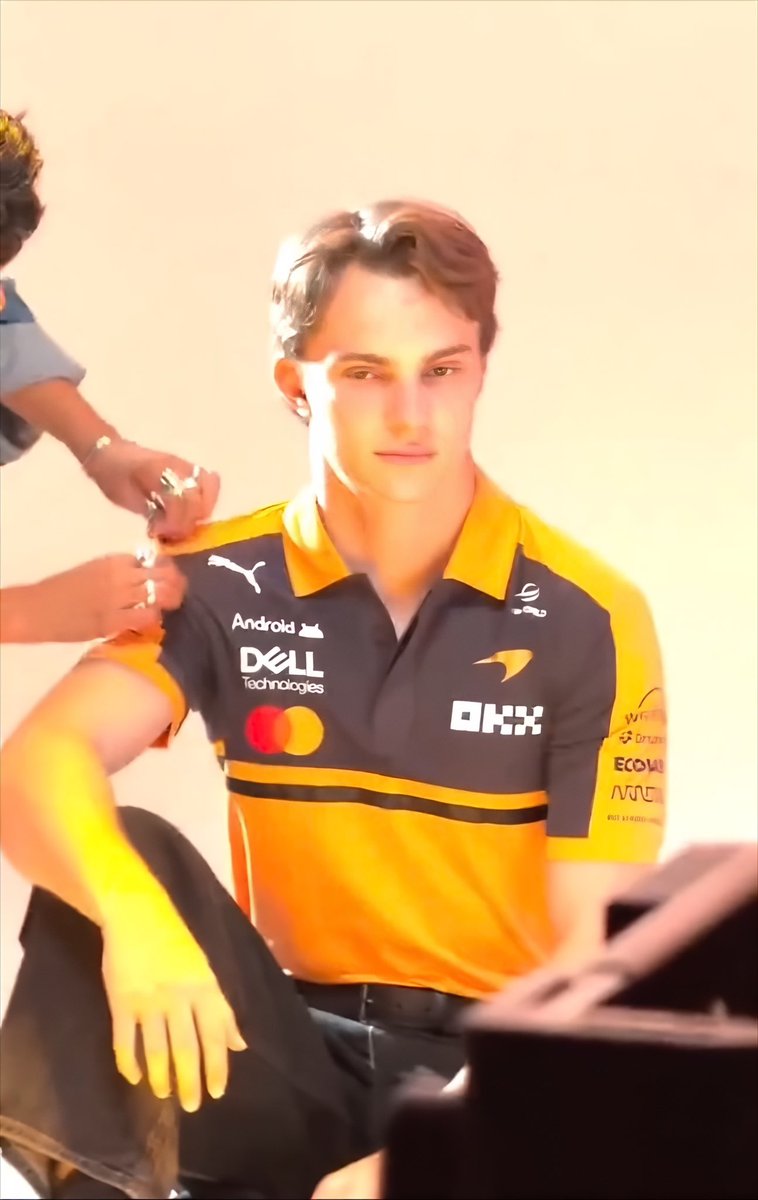 ₛₕₐ🏎️🙂‍↔️ tweet media