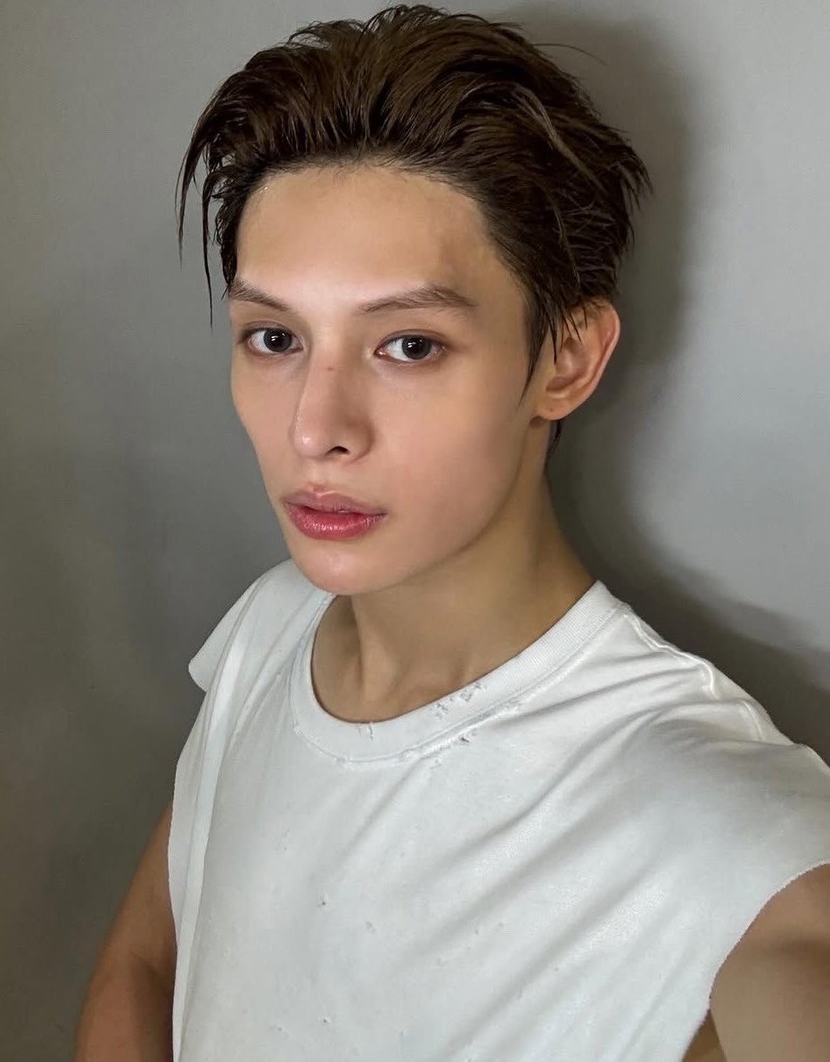 mia IS RED✮ tweet media