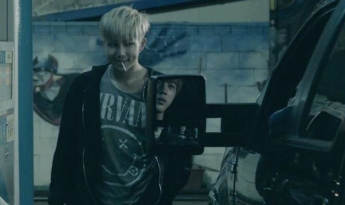 seokjinnie's cheeks 👨🏻‍🚀💙 tweet media