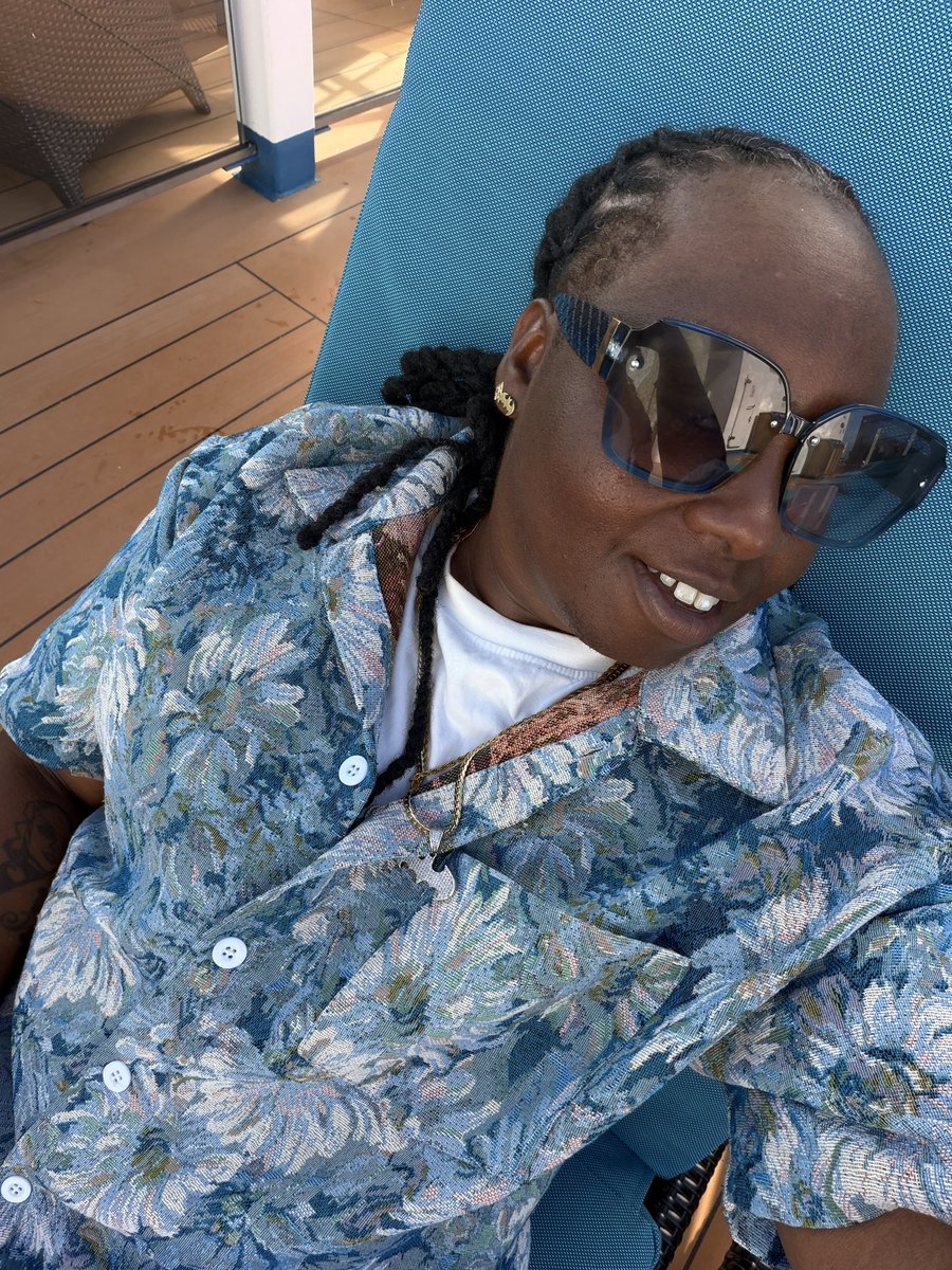 Batdaddygina3's tweet image. Cruising life literally!! #CaribbeanCruise #Carnival